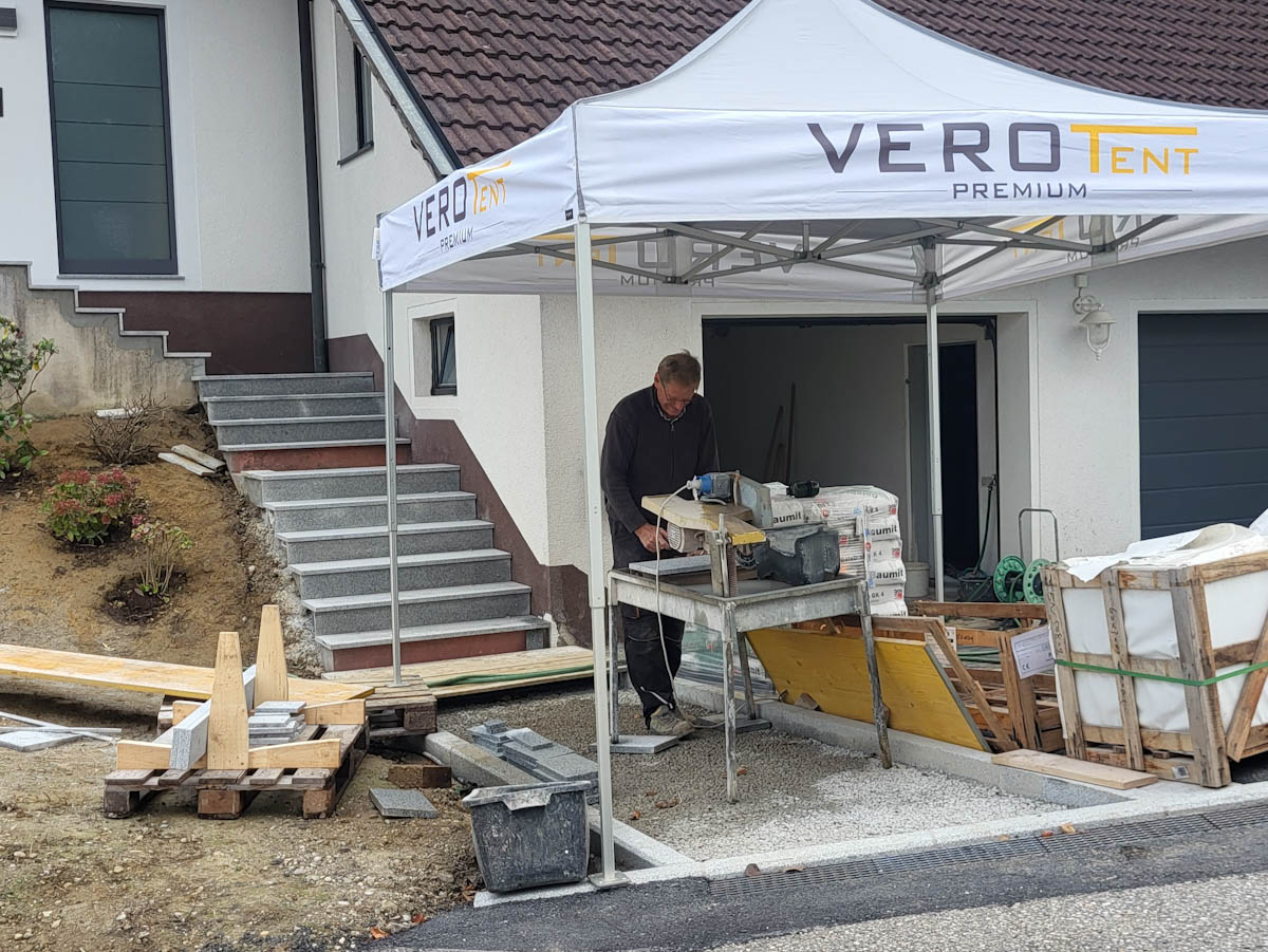 UV-Schutzzelt für Pflasterer