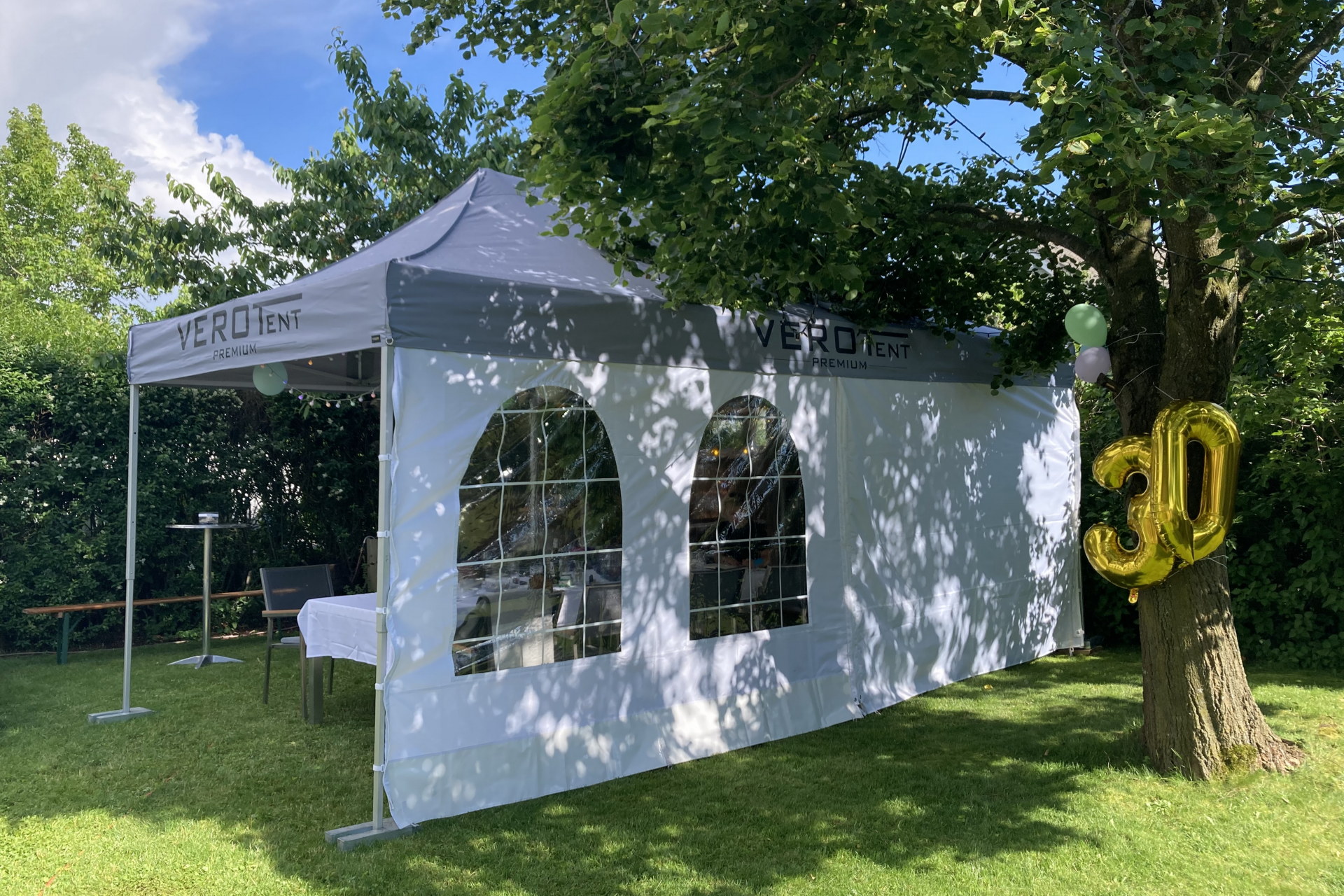 Partyzelt für ausgelassene Feiern