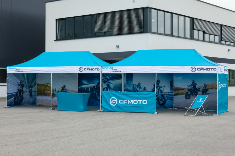 Werbezelt bedruckt mit Faltzelt Zubehör cf moto