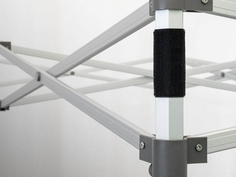 Eckverbinder des Faltzelt-Gestells Serie Budget40 – Standbein und Scherenarme mit Kunststoff-Verbindern