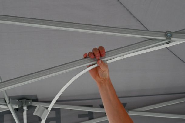 Clicksystem der VeroTENT Faltzelt Beleuchtung