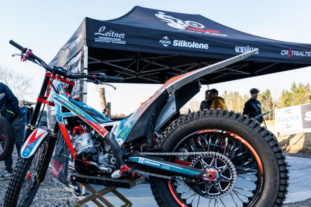 Bedruckter Faltpavillon für den Motorsport 3x4,5 m Roseneder Racing